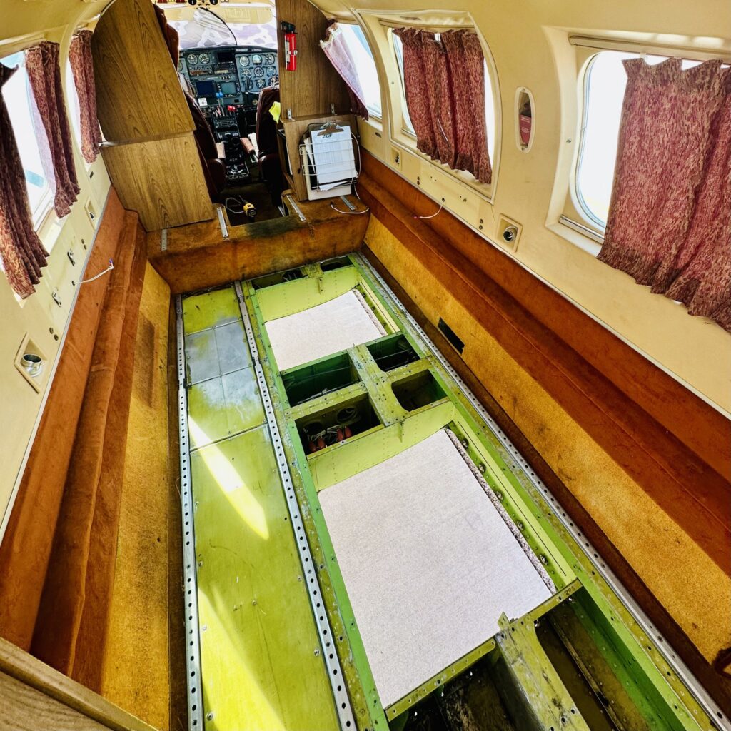 PA31 cabin scaled 1